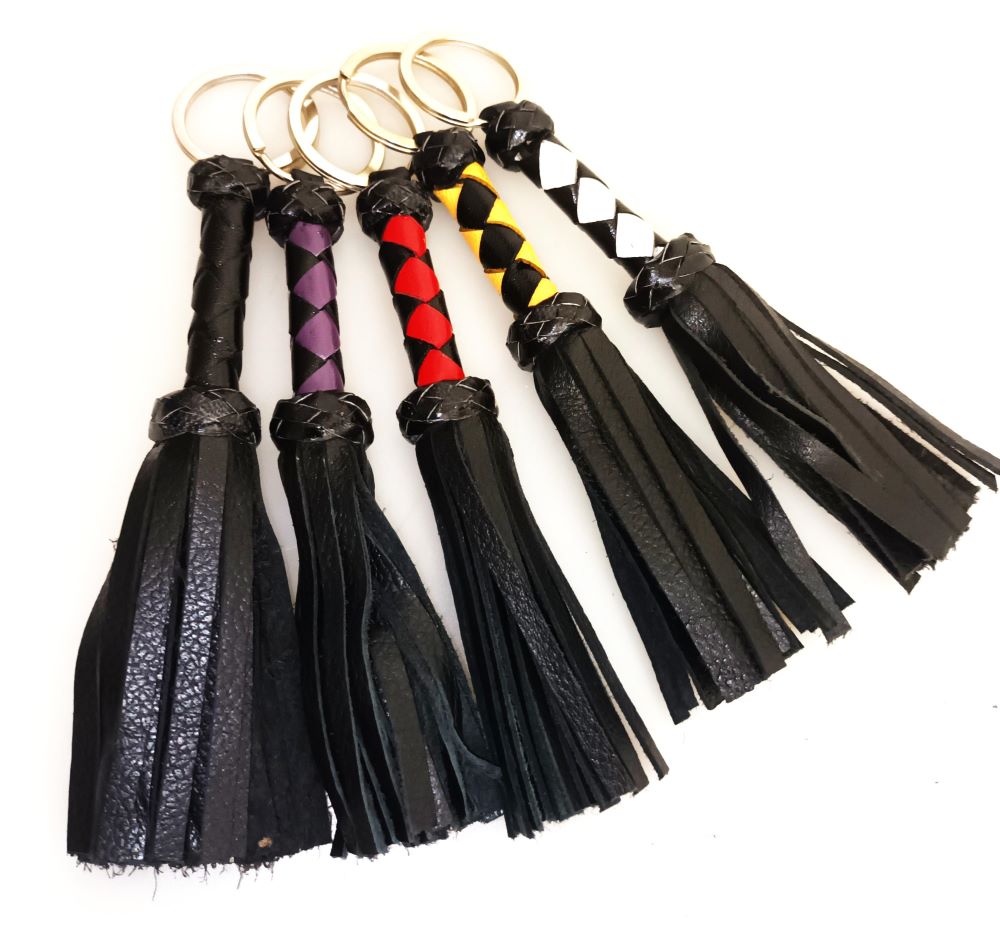 Flogger Schlüsselanhänger - in fünf Farben!